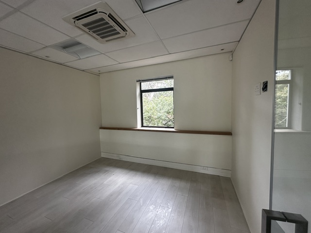 To Let Commercial Property for Rent in Newlands Western Cape